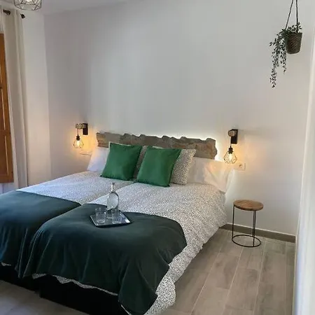 L'elefant En Casa Cami De Les Aiguees Guest house